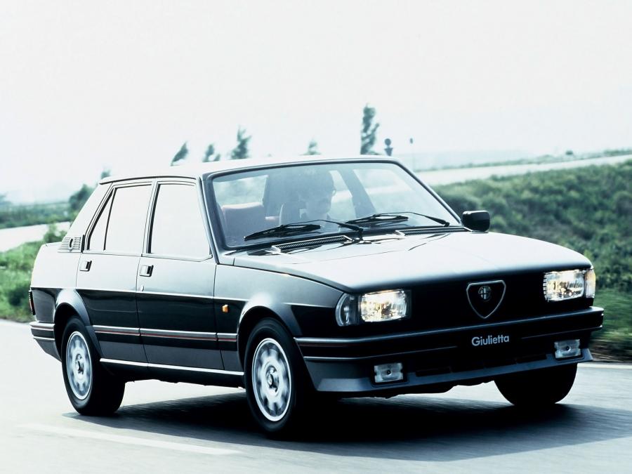  Alfa Romeo Giulietta 2.0 Turbo Autodelta (116) 1983 года  (фото 7 из 12)